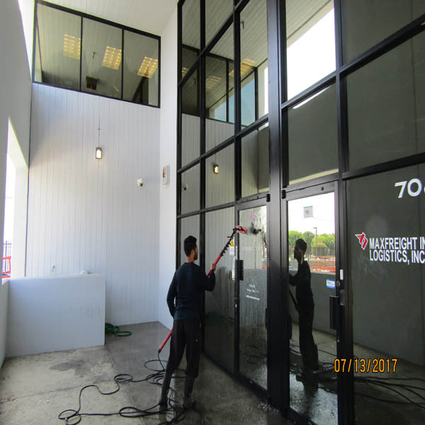 Window Cleaning Residential & Commercial
